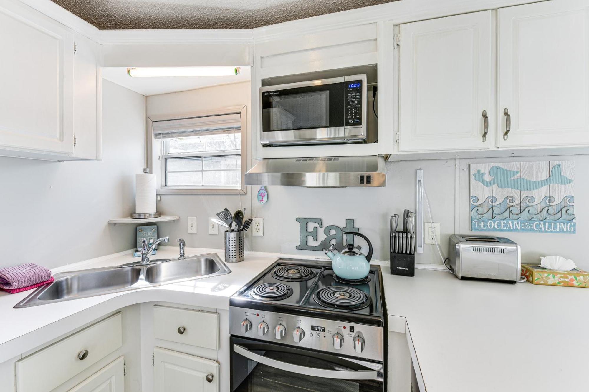 Walk To Beach Miramar Tropical Cabana With Deck! Destin Luaran gambar
