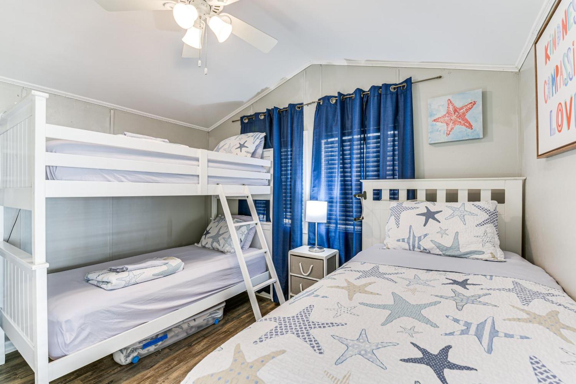 Walk To Beach Miramar Tropical Cabana With Deck! Destin Luaran gambar